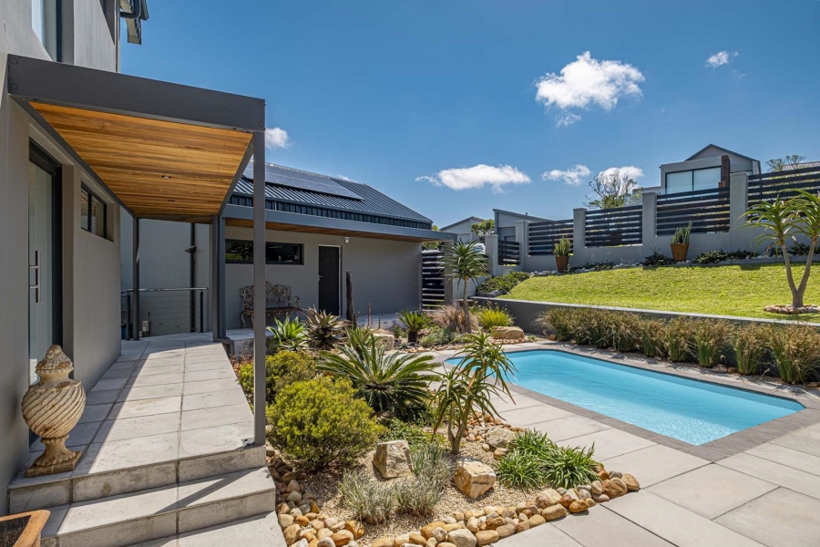 4 Bedroom Property for Sale in Kragga Kamma Eastern Cape